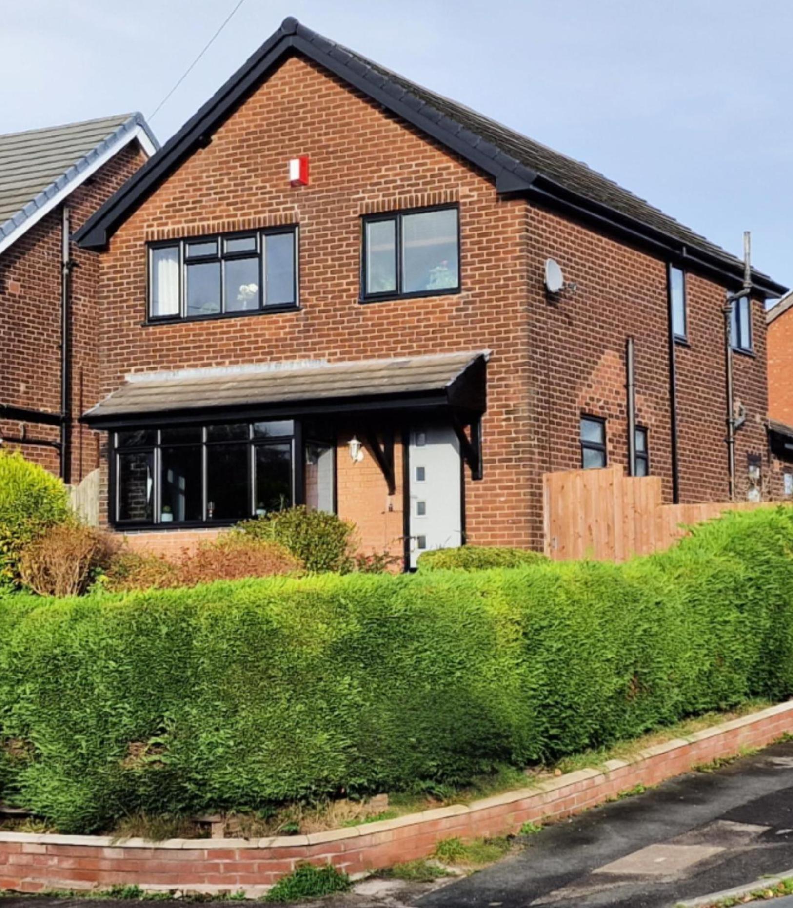 Detached Homestay - Super, King & Double Rooms - Leyland, Preston, Chorley, Lancashire Extérieur photo