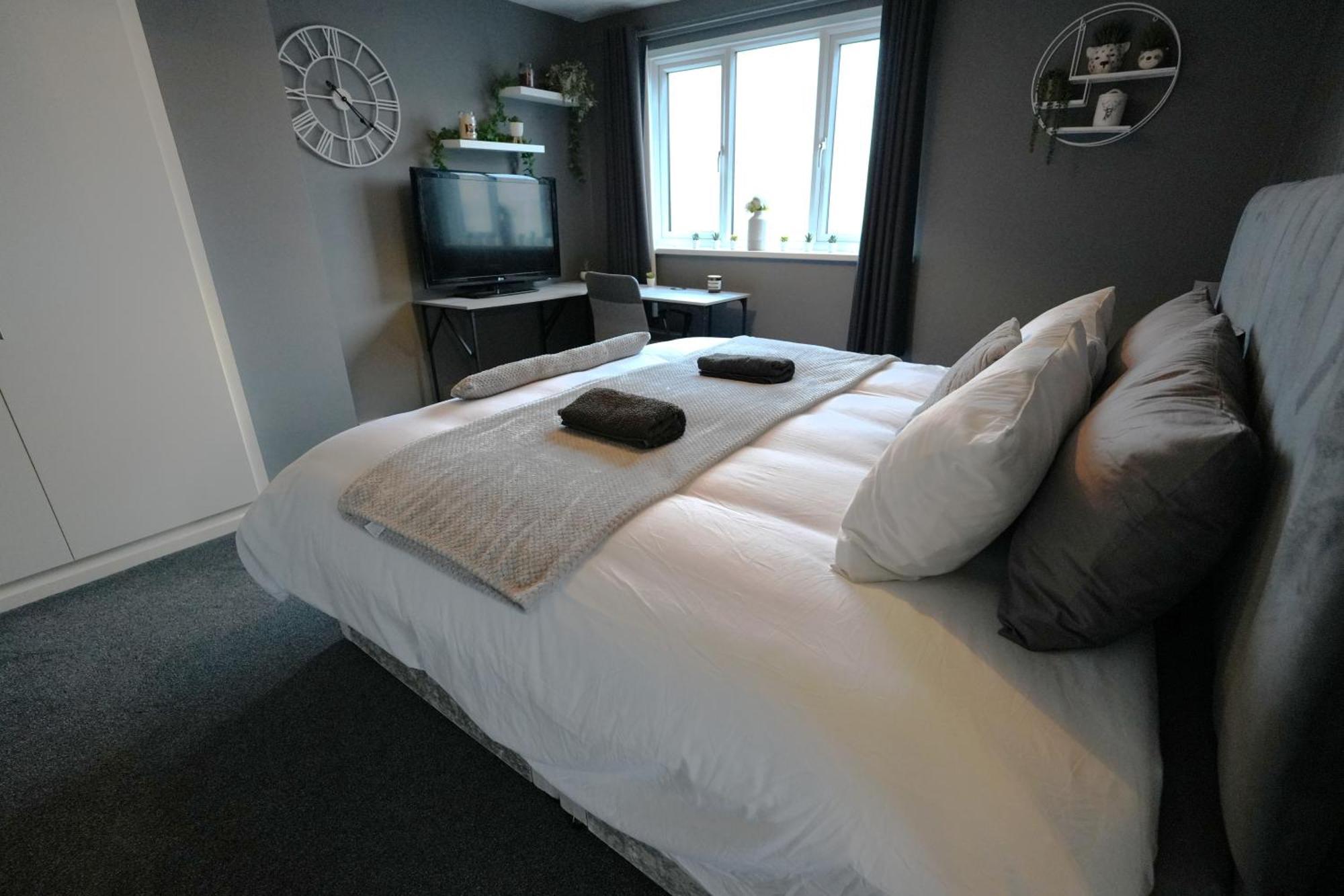 Detached Homestay - Super, King & Double Rooms - Leyland, Preston, Chorley, Lancashire Extérieur photo