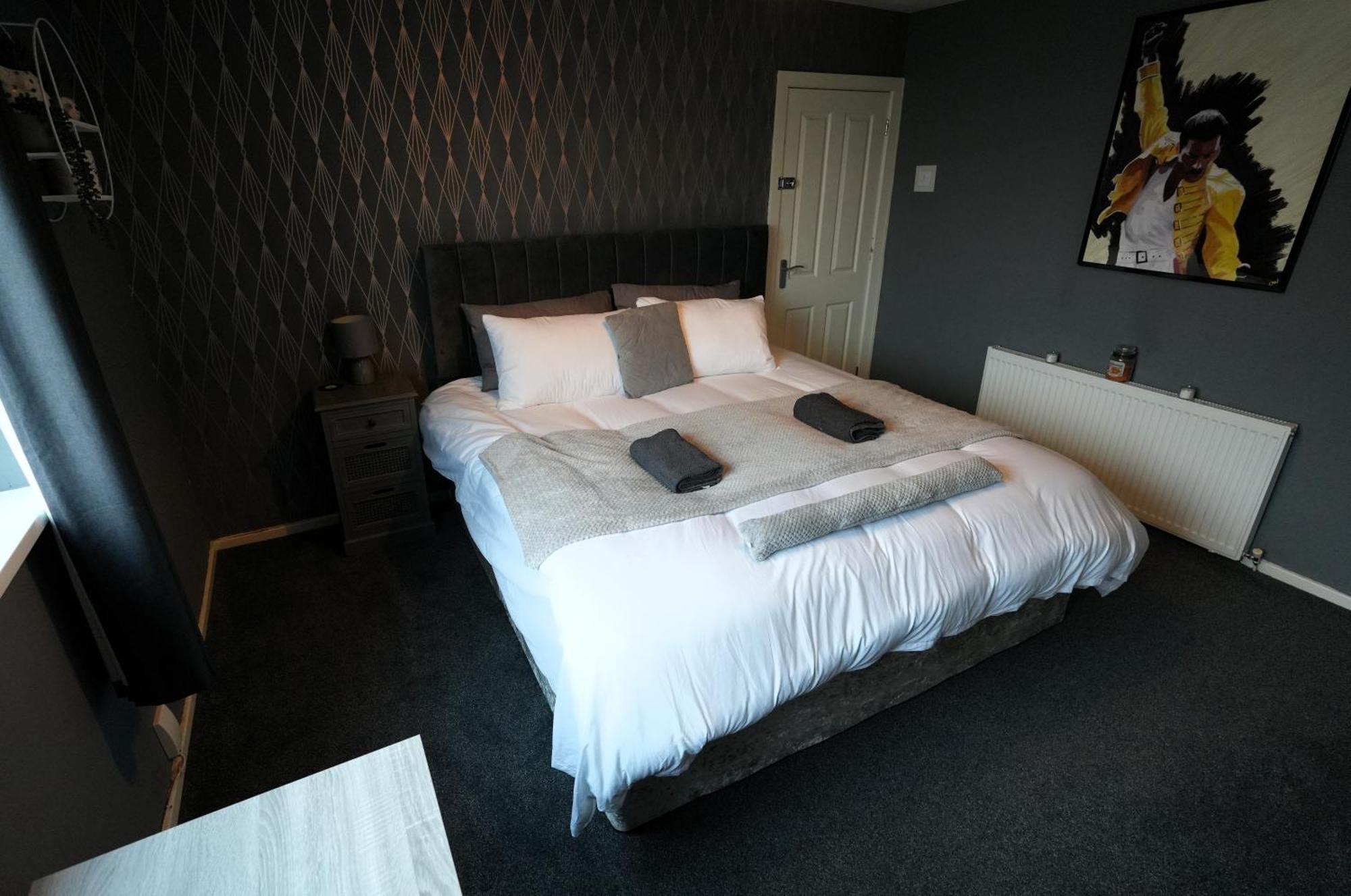 Detached Homestay - Super, King & Double Rooms - Leyland, Preston, Chorley, Lancashire Extérieur photo