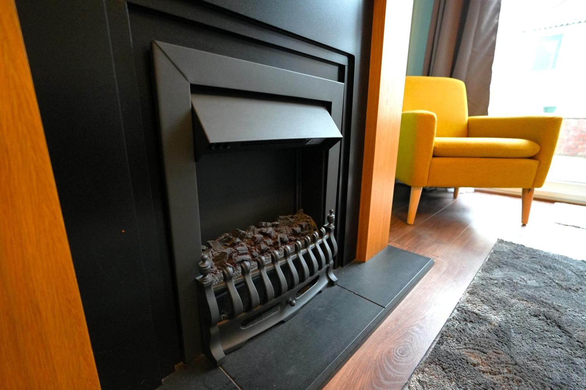 Detached Homestay - Super, King & Double Rooms - Leyland, Preston, Chorley, Lancashire Extérieur photo
